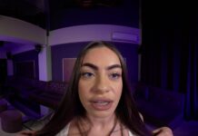 Ariana - From Jeans to GloryHole – Gallery Image 2